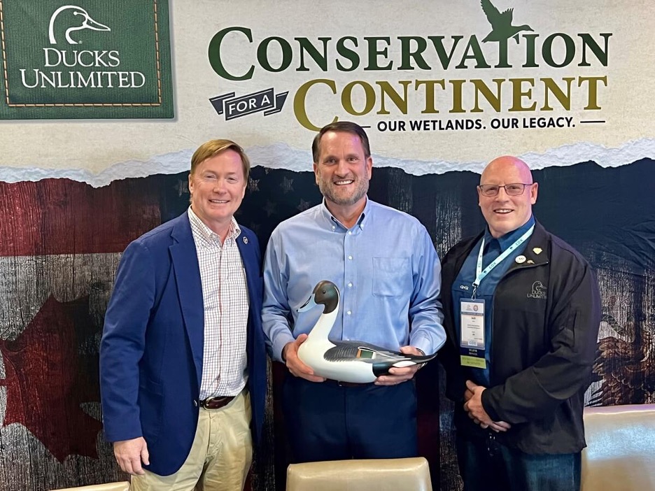 DU CEO Adam Putnam BTT President and CEO Jim McDuffie and DUMAC President Jack Hole..jpg