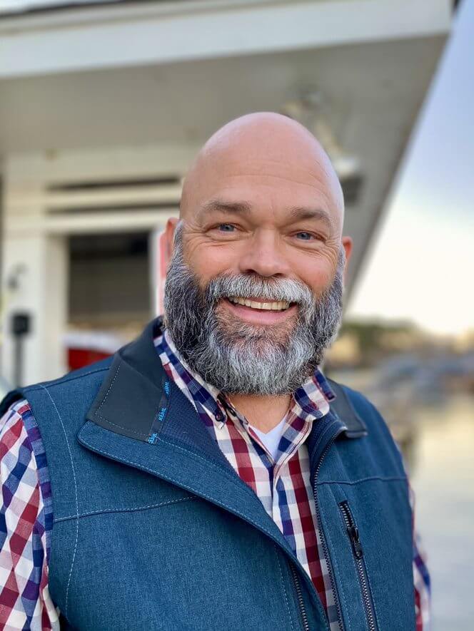 Jerry Holden Jr. 