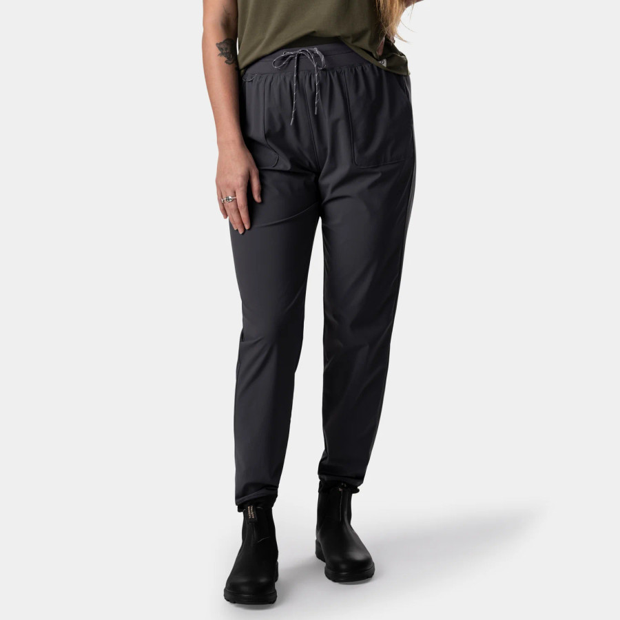 DC_Womens_S23_Talent_PerformanceCrew_Moss_BottomFront_1_1500x__46277.jpg