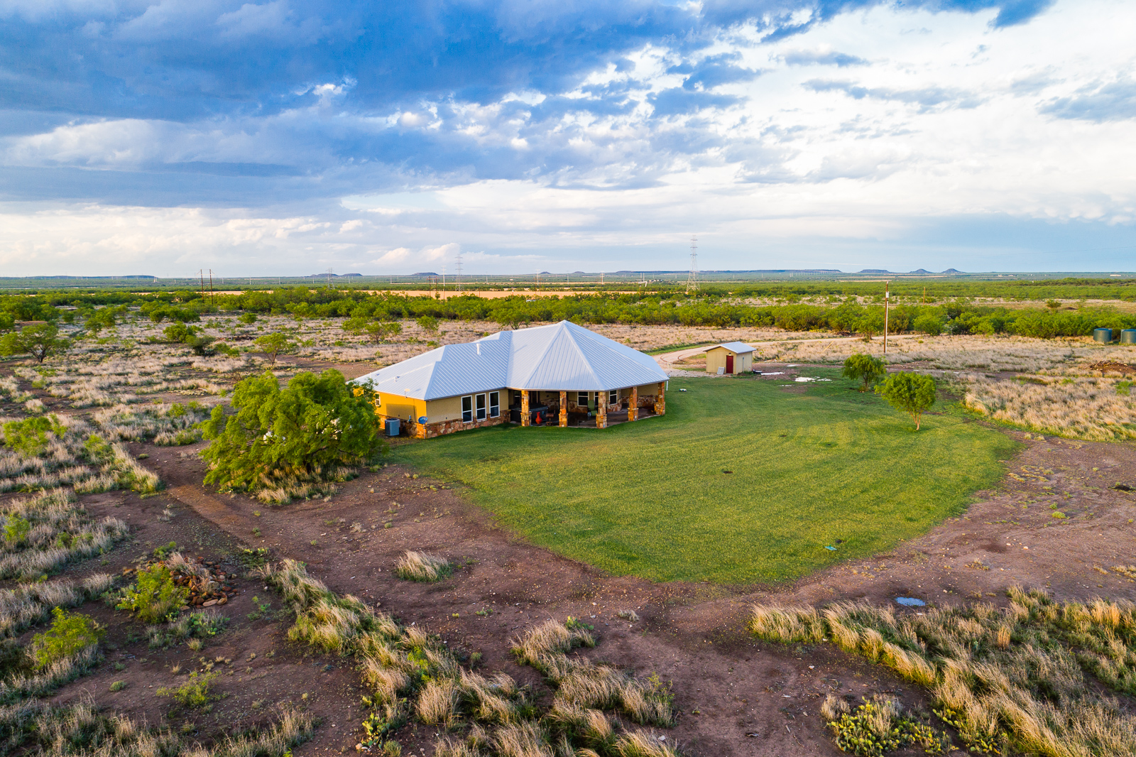 Quail Lodge Outside - Copy.jpg