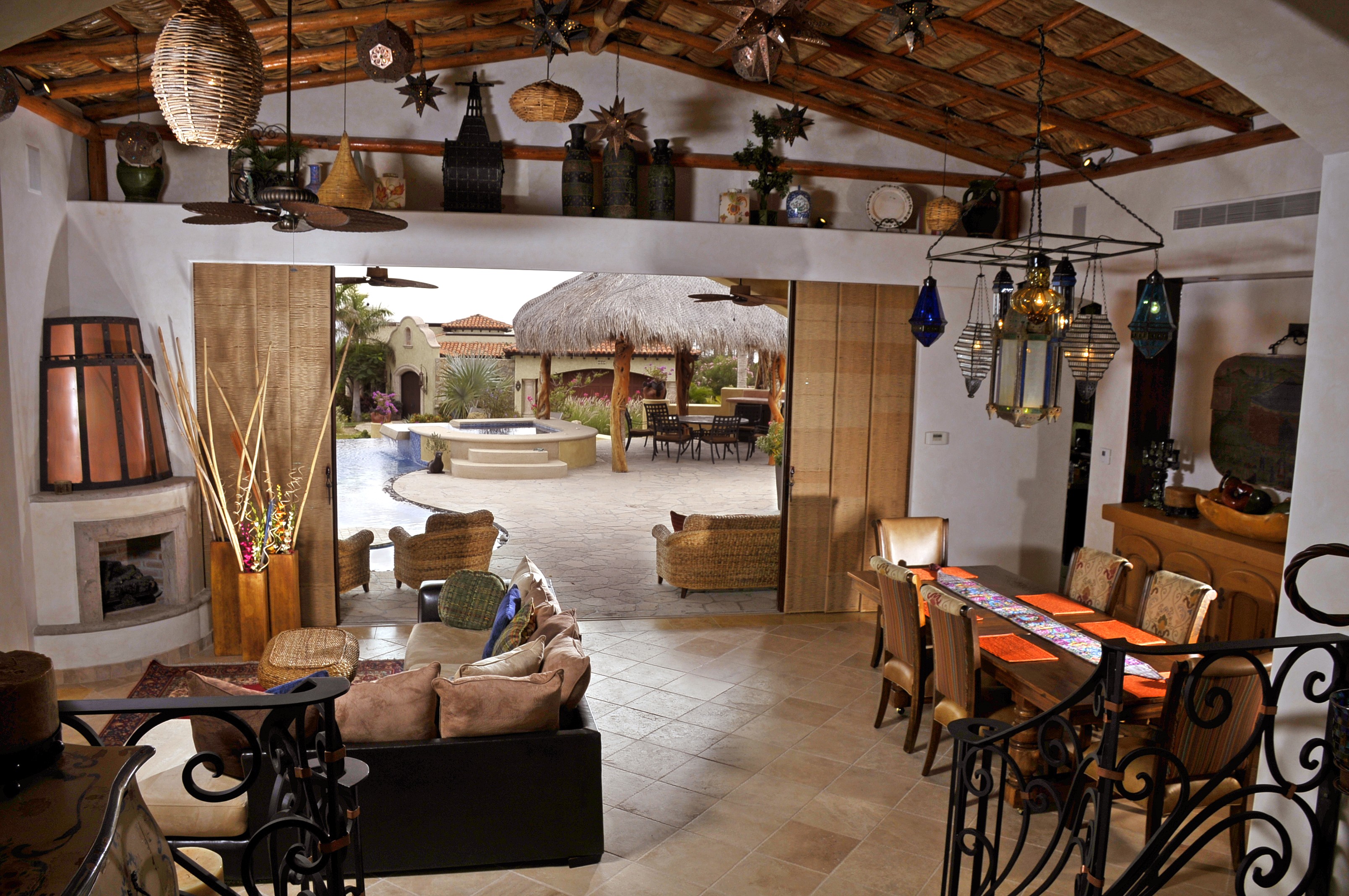Living & Dining Rooms 03.jpg