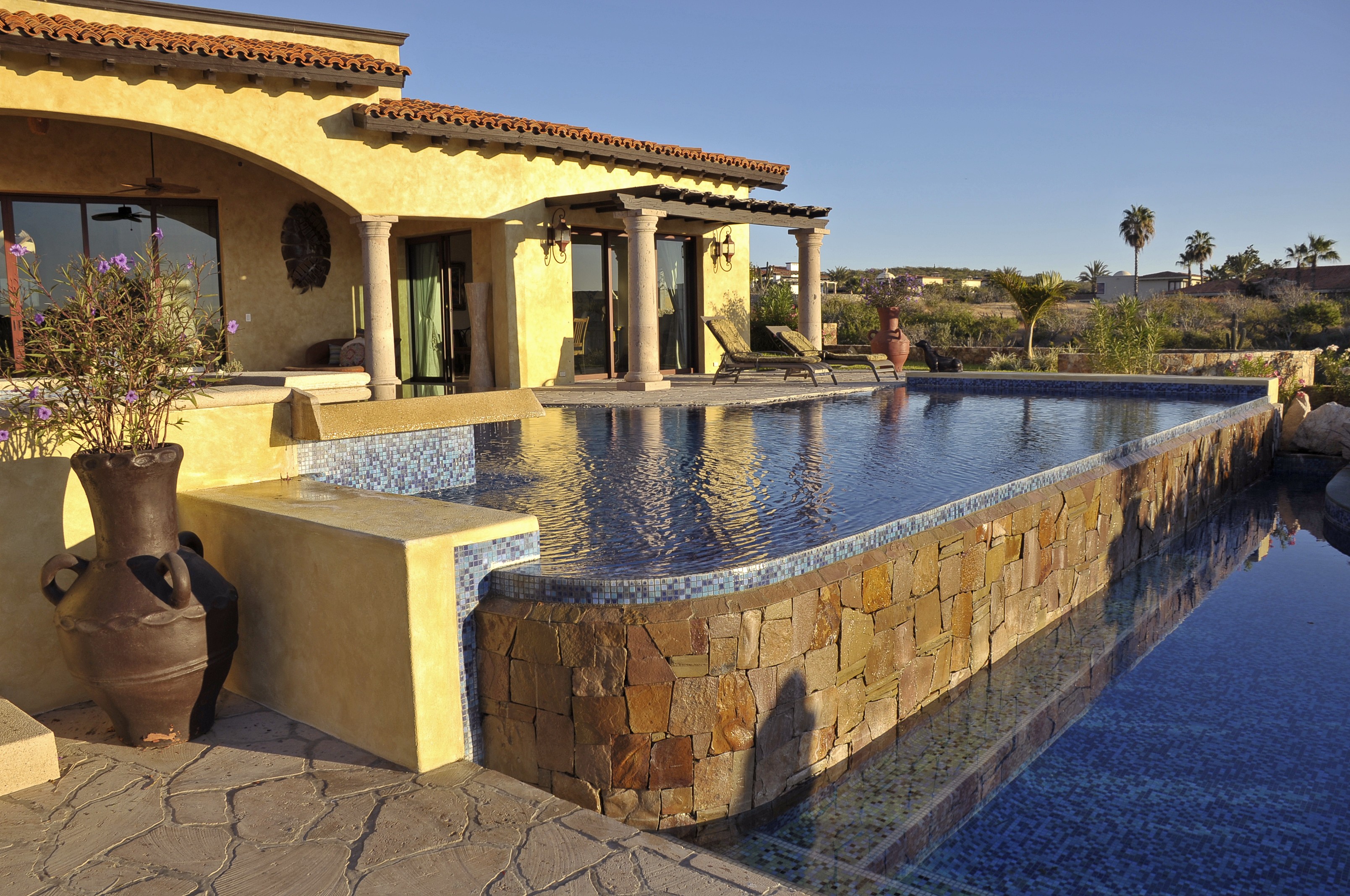Pool & Back Exterior 03.jpg
